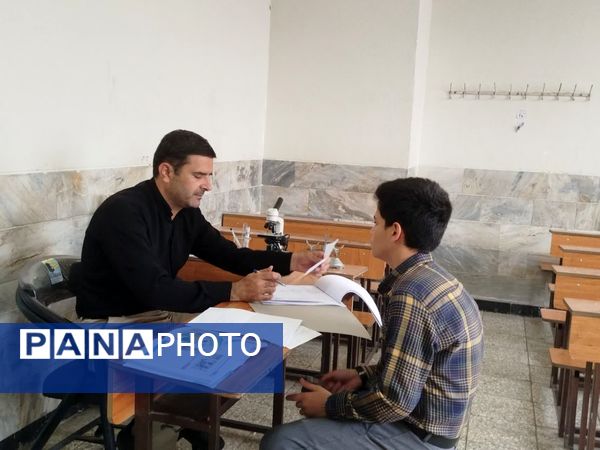  مصاحبه دانش آموزان ورودی هفتم دبیرستان نمونه دانش کاشمر