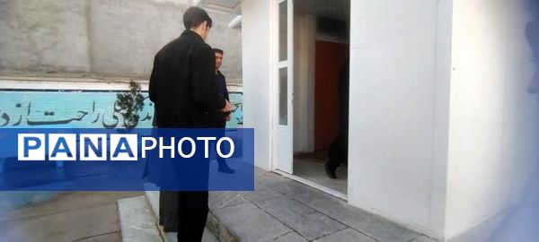 بازدید استانی کارشناس بهداشت از دبیرستان شهید محمدی پور