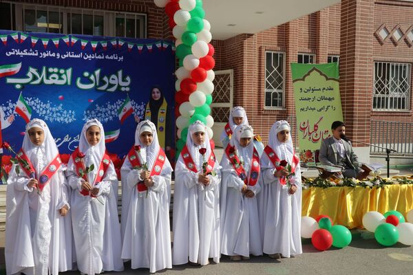 برگزاری برنامه نمادین استانی و مانور تشکیلاتی یاوران انقلاب در خراسان رضوی