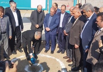 آیین کلنگ‌زنی دبیرستان زنده‌یاد مهندس صافی‌دستجردی