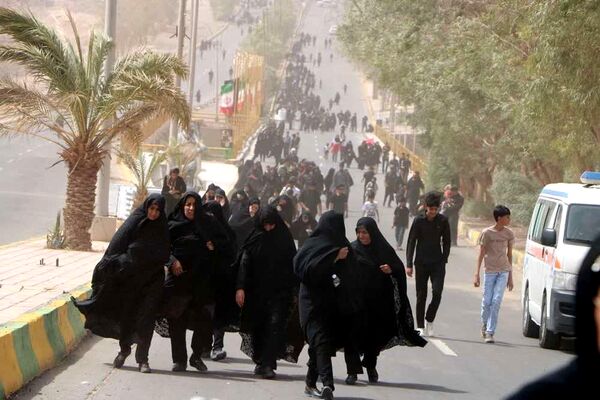 جاماندگانی که در غبار راه پیمودند