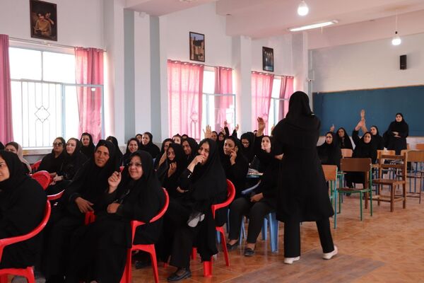 گامی در جهت هم‌افزایی تربیتی؛ جلسه انجمن اولیا هنرستان جنت