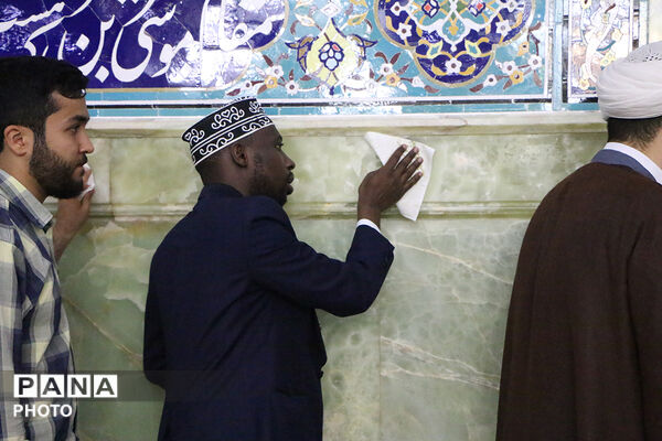 جشن ازدواج طلبگی ۲۰۰ زوج در حرم حضرت معصومه(س)