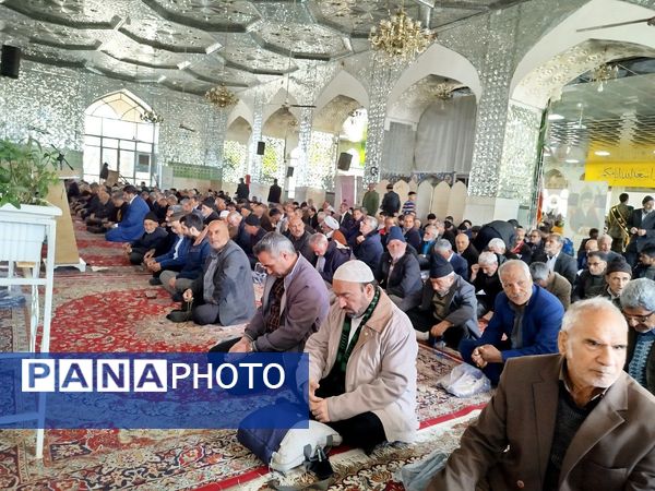 نماز جمعه در شهرستان کاشمر 