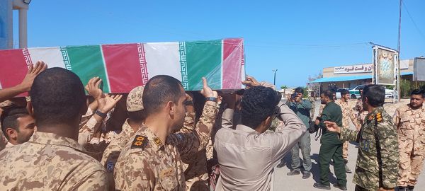 تشییع شهید گمنام در بوموسی 