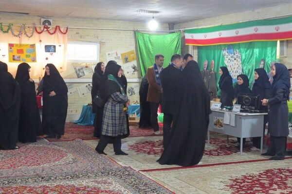 فجر دانش آموزی در قلبِ ری