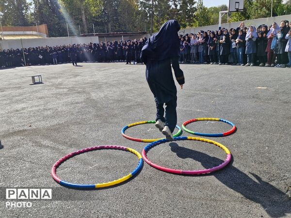 شور و نشاط ورزشی دانش‌آموزان دبیرستان شهید تیمسار فلاحی ناحیه 1 کرج در روزهای بازگشایی مدارس
