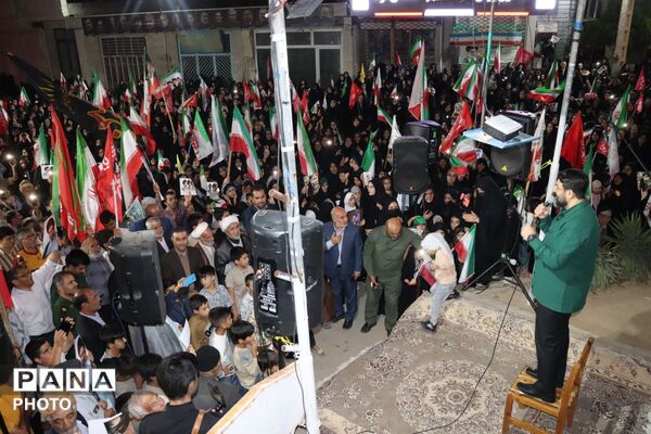 اجتماع شبانه کودکان و نوجوانان با «سلام فرمانده»