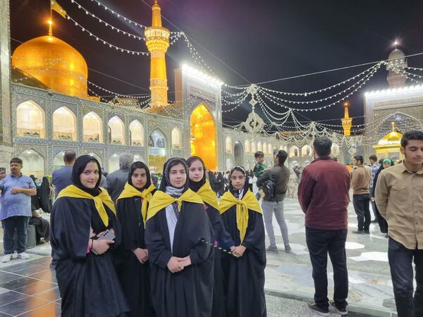 حضور دانش آموزان زیارت اولی استان اصفهان در مشهدمقدس 