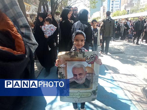 حضور پرشور مشهدی‌ها در راهپیمایی روز قدس؛ فریاد حمایت از فلسطین