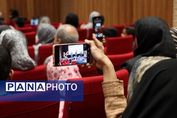 مراسم تجلیل از فرزندان فعالان رسانه یزد