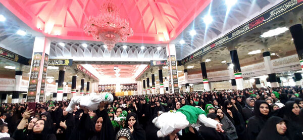 همایش شیرخوارگان حسینی در حرم حضرت معصومه(س)