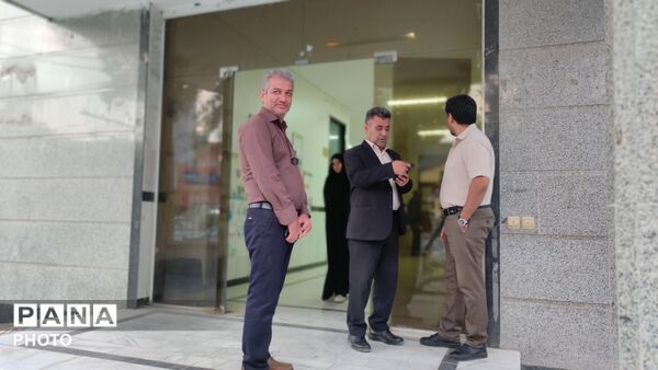 انتخابات انجمن اولیا و مربیان در مدرسه پسرانه نمونه فرزانگان در شهرستان شیروان 