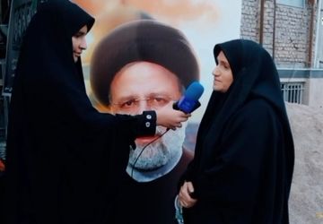 شهید رئیسی برای حل مشکلات مردم از جان خودش گذشت