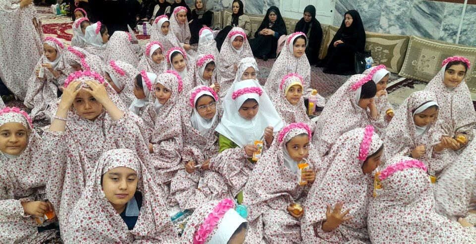 جشن تکلیف دانش آموزان دبستان هیأت امنایی ضحی یک