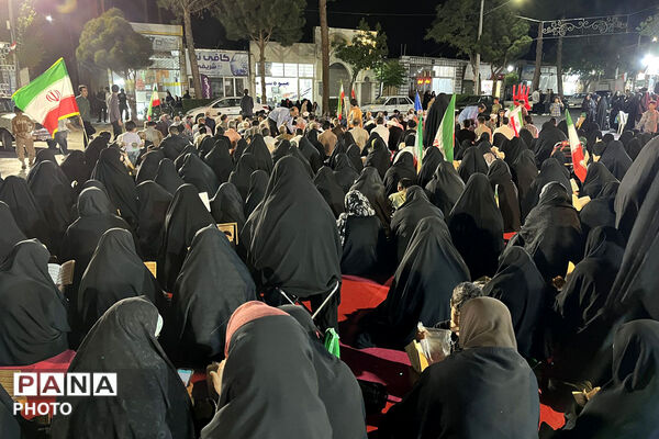 اقامه نماز استغاثه به امام زمان (ع) در میدان امام خمینی (ره )جاجرم