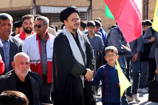 شکوه حضور مردم شهرستان سامان در راهپیمایی یوم‌الله ۱۳ آبان