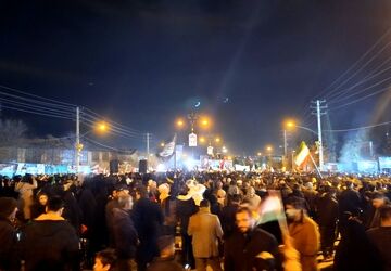 مراسم عزاداری و راهپیمایی درشهرستان گچساران با حضور پرشور مردم