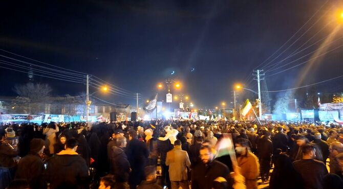 مراسم عزاداری و راهپیمایی درشهرستان گچساران با حضور پرشور مردم