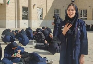 برگزاری مانور آموزشی زلزله در هنرستان فنی حرفه‌ای آسفالت طوس یزد