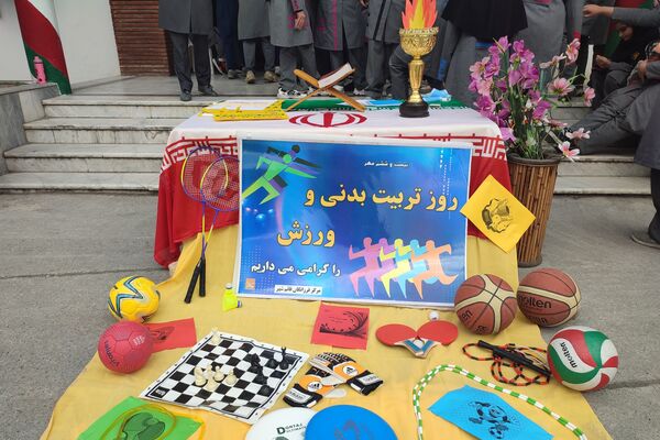 افتتاح سومین المپیاد ورزشی درون‌مدرسه‌ای در دبیرستان فرزانگان قائمشهر