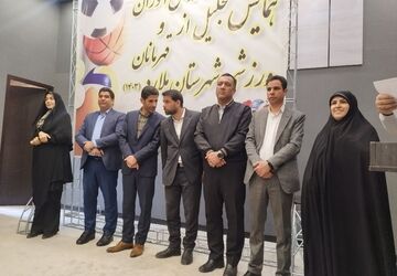 آیین تجلیل از ورزشکاران و مدال‌آوران ورزشی شهرستان ملارد