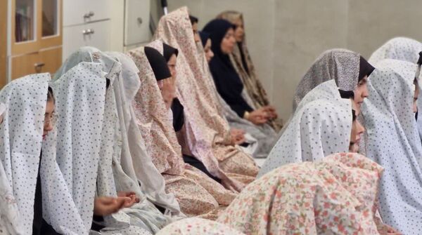 طنین مهر در مطهره آغاز سال تحصیلی با نماز وحدت‌بخش