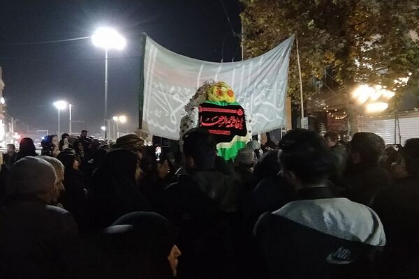 تشییع نمادین حضرت زهرا(س) تا حرم مطهر جعفر بن موسی الکاظم(ع) شهرستان پیشوا