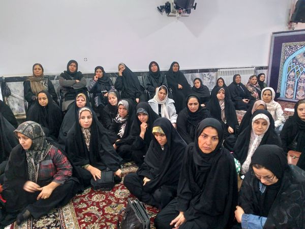 جلسه آموزش خانواده در دبیرستان دخترانه شهر آرا ۲