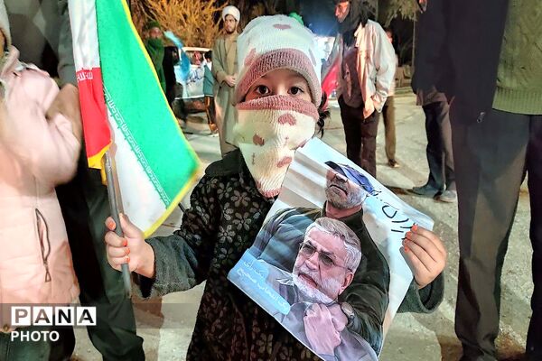 کودکان پای کار ایران در تجمعات مردمی شهر بار