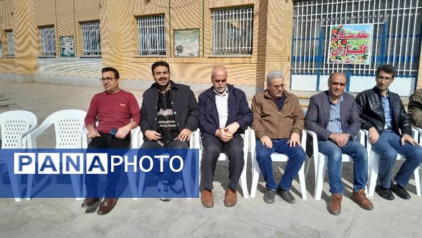 تقدیر از رتبه های برتر علمی-آموزشی، قرآنی، فرهنگی، ورزشی و هنری هنرستان شهید دیواندری سبزوار