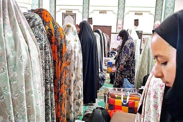 آشتی دانش‌آموزان ستایش وصابران یک  با خویشتن در خلوت اعتکاف