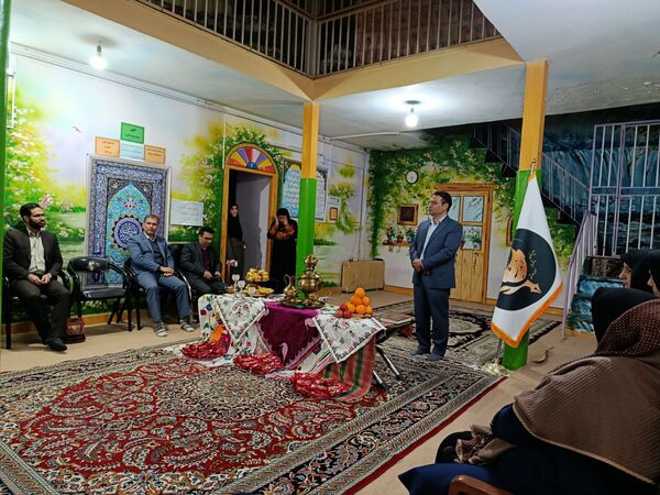 جشن یلدا در دبیرستان نمونه اندیشه 