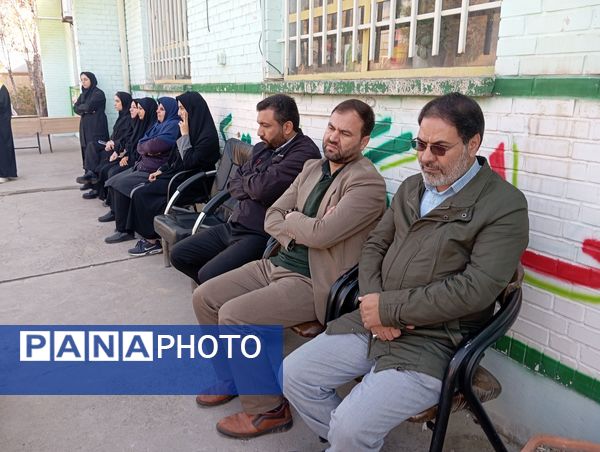 بزرگداشت هفته بسیج در دبیرستان حاج تقی نجفی نیشابور 