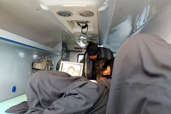 تشییع پیکر شهید مدافع حرم رضا مرادی در باقرشهر 