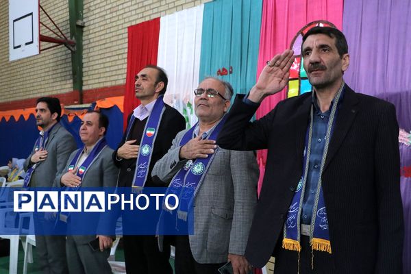 همایش «یاوران انقلاب» در بهارستان‌دو