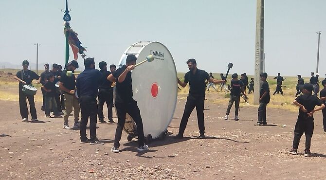 مراسم صبح عاشورا در روستای حسن آباد بلهر 