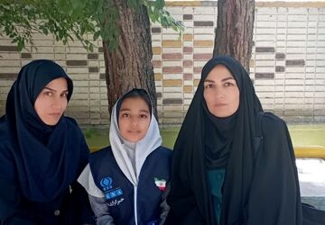 معلم یعنی عشق بدون مرز
