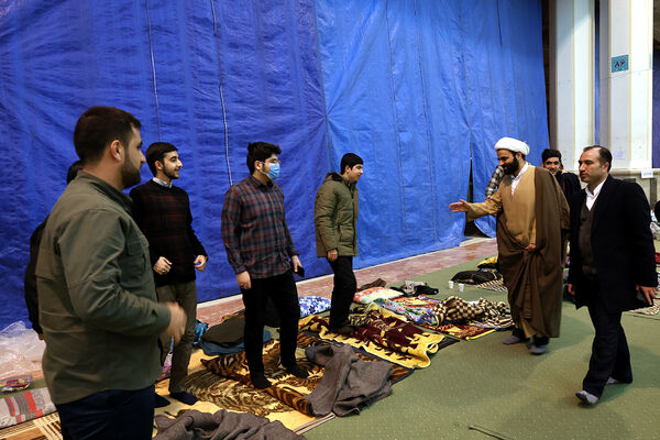 دیدار معاون پرورشی و فرهنگی با دانش‌آموزان رای اولی