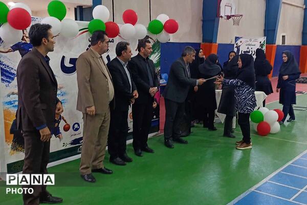 شور و نشاط ورزشی دانش‌آموزان دختران خراسان شمالی در قاب اختتامیه تابستانی