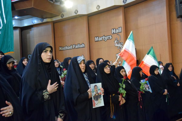 همایش دهه بصیرت و گرامیداشت سردار دلها در سالن نژاد فلاح کرج