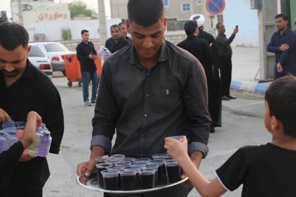 روز عاشورا در بندرخمیر