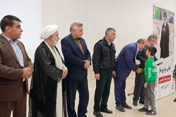 اجلاس سراسری نماز در شهرستان اسلام آباد غرب 