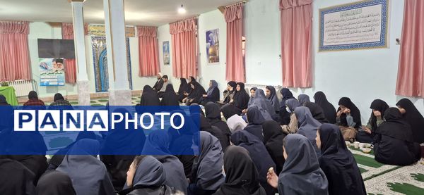 گرامیداشت ایام فاطمیه در مدرسه فضیلت 