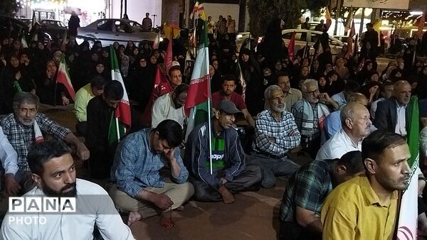 دویست و دو شب مقاومت در بلوار فضل نیشابور 