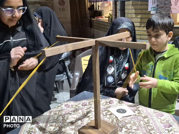 برپایی غرفه فرهنگی سازمان دانش‌آموزی در میدان المپیک
