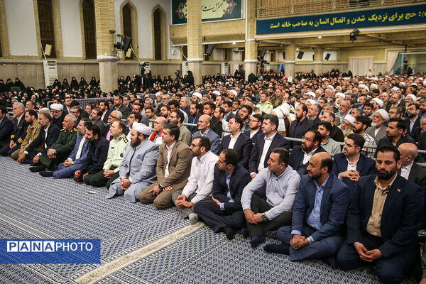 دیدار مسئولان و کارگزاران حج با رهبر انقلاب اسلامی
