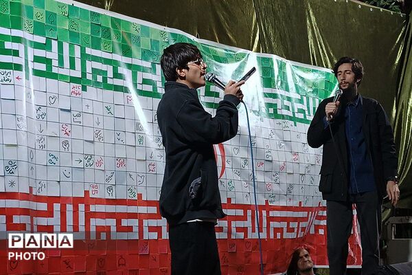 اجتماع باشکوه مردمی در میدان ارشاد ورامین