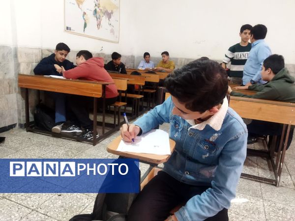برگزاری امتحانات نوبت اول در دبیرستان نمونه دانش کاشمر