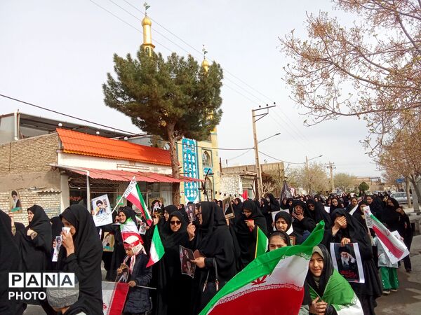 طنین صدای مردم شهرستان کندر در روز قدس